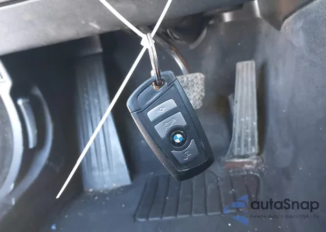 2011 BMW 535I xDrive z USA, uszkodzony, nr VIN WBAFU7C5XBC877558